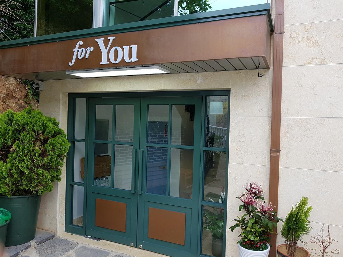 For You Hostel Yeosu Extérieur photo