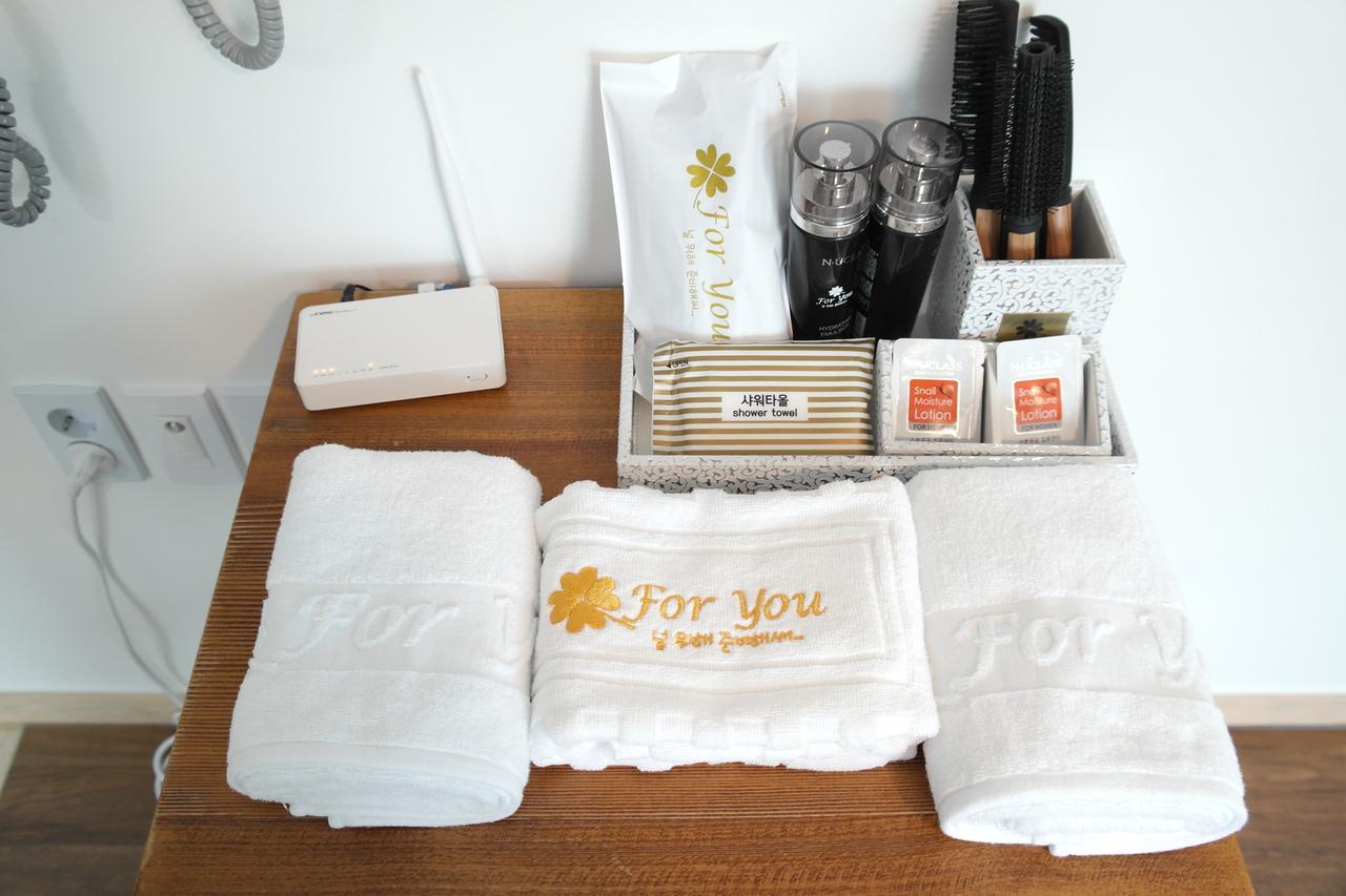For You Hostel Yeosu Extérieur photo